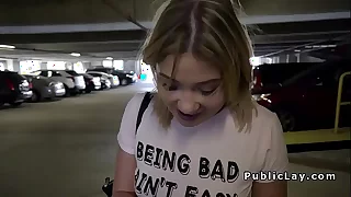 美国大屁股金发女郎户外爆乳